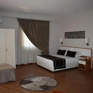 Arvi **** Durrës