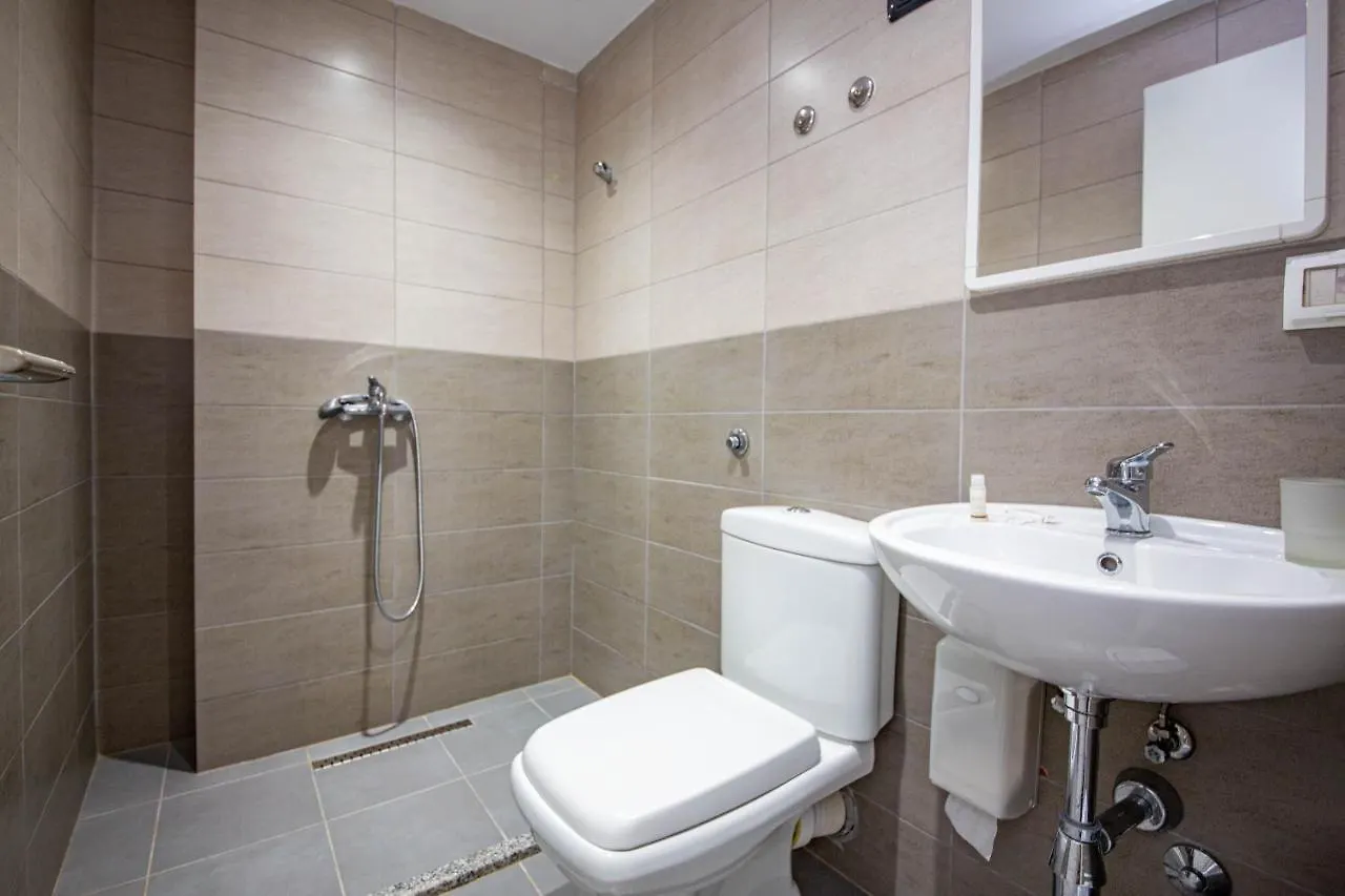 Hotel Miki Durres 4*,